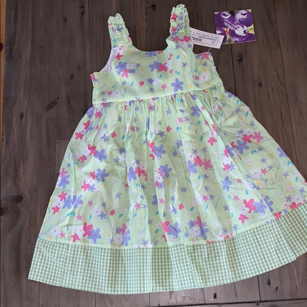 Girls dress